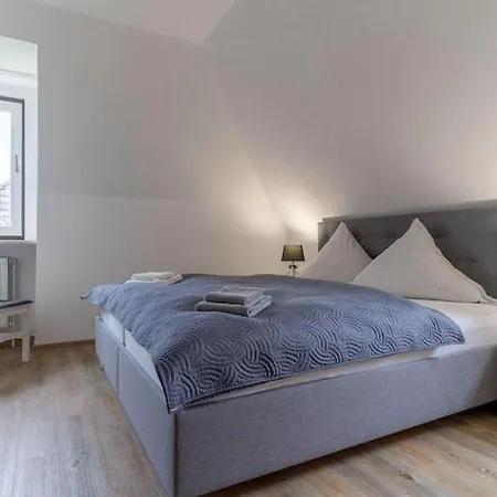 Apartment Tating דירה *
